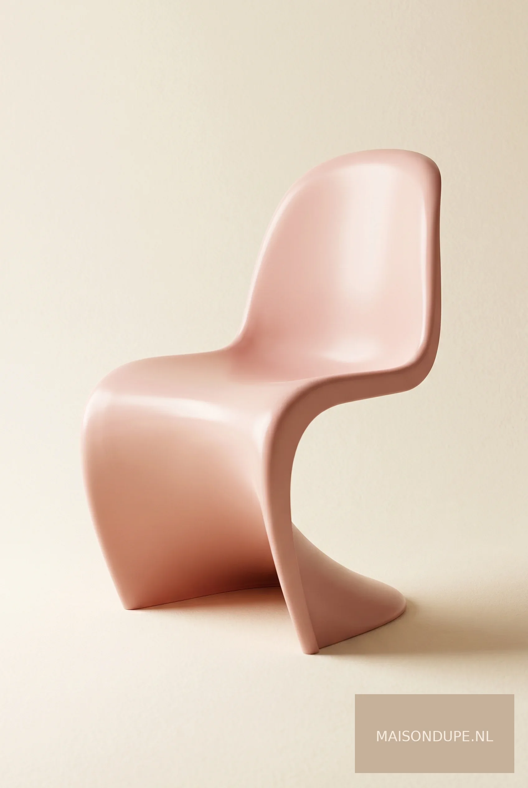 Panton Chair dupe in de populaire S-vormige designstijl, perfect voor elke eethoek.